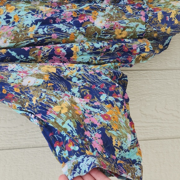 Pilcro Anthropologie Dolman Sleeve Button Down Blue Floral Cottage Top Medium - Picture 8 of 8